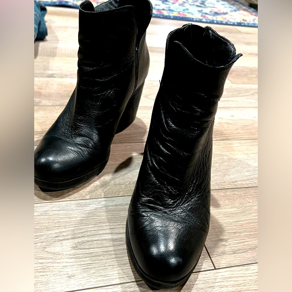 Lucky Brand size 10